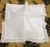 Lot de 12 mouchoirs de mariage en dentelle de coton blanc de 30,5 cm pour femme.