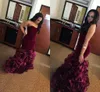 Afrika Burgundy Deniz Kızı Prom Elbiseler Uzun Gül Çiçek Çiçekleri Katmanlı Sevgiliye Artı Beden Eve Gowns Rufflus Foraml Partisi Elbiseleri9524151