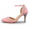 Sandalias de verano para mujer, zapatos de fiesta de boda con perlas de diamantes de imitación y punta estrecha, preciosos zapatos de novia con correas en el tobillo, blanco, rojo y rosa