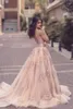 Saudi Arabski Blush Różowe Suknie Wieczorowe z odpinanym pociągiem Sheer Illusion Bodice Koronka Aplikacja Syrenka Długa Side Split Prom Dress