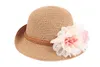 Baby Flower Caps Barn Straw Fedora Hats Girls Sun Hat barn sommarjazz cap Två blommor solhat barn strandhattar6114173