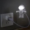 LIGUNDA DE NOVIDADE LED SPACE SPACE SPACE ASTRONAUTE USB Night Light Switch Creative Nightlight Light