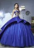 Королевское синее бальное платье Quinceanera Платья Милая вышивка Аппликации из бисера Золотой атлас Тюль Роскошные сладкие 16 платьев Sweep Train