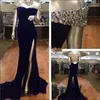 Marineblauw fluwelen avondjurken kleurrijke kralen off schouder backless prom dresses side split sweep trein formele feestjurken op maat gemaakt