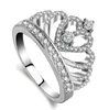 2017 gorąca wyprzedaż biżuteria Sterling Sier White Topaz Symulowane diamentowe kamienie szlachetne Kobiety Wedding Lady's Finger Crown Ring Rozmiar 5-11894