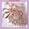 Sparlking Clear Rhinestone Crystals H￤rlig druva legering Brosch H￶gkvalitativ Diamante Lady Clothes Party Broaches Silver och guldf￤rg