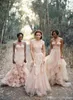 Vintage 2020 Bohemian Blush Lace Sheer Bröllopsklänningar Ruffles Bridal Gowns Cap Sleeve Deep V Neck Layered A-Line Modest Bridal Gowns