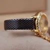 Orologi di diamanti di lusso Orologi da polso con ciondolo a forma di cigno da donna Orologio da polso con cinturino in pelle stile pelle di serpente Orologio da polso con ore di cristallo