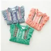 Reizende Kindermädchen-Rüsche gestickte Oberseiten-T-Shirts langärmlige T-Shirts 1-6Y