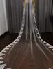 Один слой длинные свадебные вуаль с частичным кружевом краем собора Bridal вуаль с гребенью свадебные аксессуары MV01