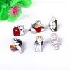 Wholesale Cartoon Cute Cat Brooch Pins Button Pin Jeans Clothes Decoration for women Gift Fashion Jewelry