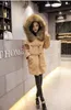 Kvinnors Varm Real Raccoon Fur Collar Hooded Camel Färg Lösa Horn Knappar Långärmad Medium Lång Ull Woolen Coat Casacos Plus Storlek Top