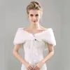 2017 Yeni Stil Faux Kürk Ceket Wrap Shrug Bolero Ceket Wrap Yay Şal Cape Gelin Düğün Şal Gelinlik Şal Düğün Aksesuarları