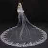 Real Images 2 Lager Bling Sequins Lace Metal Comb Gorgeous Cathedral Bridal Veil White Ivory Wedding Veil Tillbehör NV7096