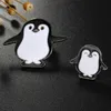 Szpilki, Broszki Hurtownie- 1 pc Harajuku Enamel Kawaii White Black Penguin Broche Odznaki Lapel Pins Safe Scarf Cool Boy Kobiety Biżuteria GI