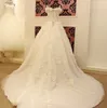 Magnifique robe de mariée en dentelle, corset, épaules dénudées, lacets dans le dos, traîne sexy transparente avec broderie et perles appliquées