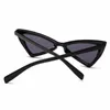 Retrp Triangle Lunettes De Soleil Célèbre Marque Femmes Yeux De Chat Rouge Lunettes De Soleil Papillon Cateye Dames Lunettes Livraison gratuite