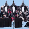 Hommes Rose Impression Costumes De Mariage Style Angleterre Costumes Jacquard Décontractés Intelligents Tenue De Fête De Mariage Bar Chanteur Hôte Costumes De Scène Spectacle Hôte