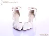 Neue weiße schöne Vogue Hochzeitsschuhe Spitze Perlen Perlen 9CM High Heels Hochzeit Brautschuhe Stiletto Absatz Brautaccessoires Pump240i