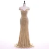 Golden Crystal Long Prom-klänningar V-hals ärmlöst dragkedja Sweep Train Tulle med Crystal Straight Party Evening Dresses Custom Made Made