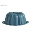 Exclusive Bundt Pans and Bundt Bag Professional Weight Cast Aluminum Bakeware with Non-stick Surface Kitchen bar table baking utensils