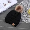 Barn cc trendiga hattar barn stickade päls poms beanie vinter lyxiga kabel slouchy skalle mössor mode mössa utomhus hattar 50 st1256617