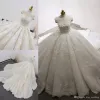 Luxury Train Ball Gown Wedding Dresses Lacel Appliques Plus Storlek Sheer Jewel Bridal Gowns Princess Elfenben Brud Bröllopsklänningar Robe de Mariée