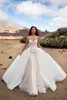 2022 Abiti da sposa in pizzo a sirena vintage champagne con scollo a cuore e gonna oversize treno staccabile senza schienale spiaggia abiti da sposa taglie forti BA8382