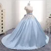 Boule de bal bleu light Sweet 16 robes de l'épaule en dentelle applique en satin avec manche courte corset quinceanera robe prom dre4337873