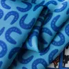 Scialli con stampa cavallo da donna quadrati Sciarpa di seta da donna Foulard Femme Echarpe En Soie Scialle in twill grande blu