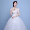 2 Couleur Réel Photo simple Mode Robe De Mariée 2018 Nouvelle Arrivée Style Coréen Bateau Cou Dentelle princesse robe de noiva Appliques