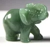 Jade verde chinês Elefante esculpido Pequena estátua
