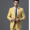 العلامة التجارية الجديدة الأصفر 2 قطعة بدلة الزفاف الرجال البدلات الرسمية جودة عالية العريس البدلات الرسمية الشق التلبيب اثنان زر ممتاز الرجال السترة (سترة + سروال + التعادل) 332
