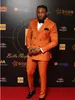 2019 Custom Made Orange Hommes Costume Blazers Pour Le Bal 2 Pièces Veste Avec Pantalon Marié Costumes De Mariage Slim Fit Meilleur Homme Hommes Tuxedos