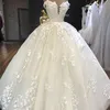 Pas cher Arabia Fluffy Robe De Novia Sexy Off Épaule Perles Dentelle Appliques Tulle Balle Robe De Mariée 2018 Charme Arabie Dubaï Robe De Mariage