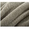 家のビーチタオルのための650gエジプトの綿のスーパー吸収性バスタオルのバスルーム高品質70 * 140cmテリータオル