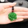 Certifikat Naturlig Grön Jade Rose Läder / Pärlor Halsband Hängsmycke Rope Lucky Amulet Smycken Ädelsten Present med låda