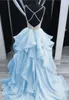 Bleu ciel clair robe de bal robe de bal bretelles spaghetti volants organza perles dos nu étage longueur robes de soirée