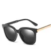 Mode lunettes de soleil pour femmes hommes UV400 à la mode Vintage noir miroir revêtement lunettes de soleil rétro Hipster lunettes Oculos de sol