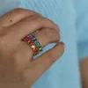 Stile casual Anello di fidanzamento eternity con barra arcobaleno alla moda riempito in oro, anello di fidanzamento quadrato baguette cz per gioielli colorati da donna