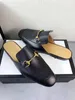 Pantofole firmate da uomo Pantofole in pelle leggera con morsetto calzature estive da spiaggia simboliche scarpe mocassini Princetown ricamate color oro
