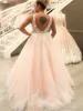 2018 plongeant en V Neck Rose Blush Robes de mariée à thème une ligne Open Back Straps Appliques Pétales Long Summer Beach Bridal Gow1128530