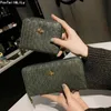 Fabryka Whole Women Bag Retro Tkana długie portfel Spersonalizowane wydrążone portfele marki Moda wytłoczona skórzana damska ręka BABA255T