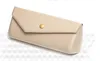 Tillgängliga skådespelerskåp Proterabel Light Triangular Fold Glasses Case Gelglas Solglasögon Skydd Hard Box 10pcslot7434208