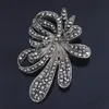 Nuovo design Stunning cristalli neri Vintage Style Spilla donna Elegante Wedding Bridal Bouquet Gioielli Pin Lady Amazing Pin sciarpa
