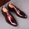 Blue Toe Homme pointu en dentelle rouge up weding mode robe masculine fête gentleman oxfords costuts smoking chaussures 131