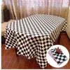 Drapeaux de course de couleur jetables Grille noire et blanche Épaissir la nappe en plastique Nappe jetable