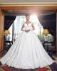 Abito da sposa arabo di nuova moda Dubai scollo rotondo maniche lunghe illusione abiti da sposa in pizzo applique vestido de novia