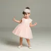 Bloem roze eerste communie jurk 2022 witte baljurken korte baby partij verjaardag Goedkope kleine bloem meisje jurk met boog 3m 6m 12m 19m 24m 24m