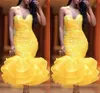 Yellow Sweetheart kurze Abschlussballkleider Spitzen Applikationen Organza Rüschen Meerjungfrau Abendkleider Tee Länge Cocktail Party Kleid billig3446856